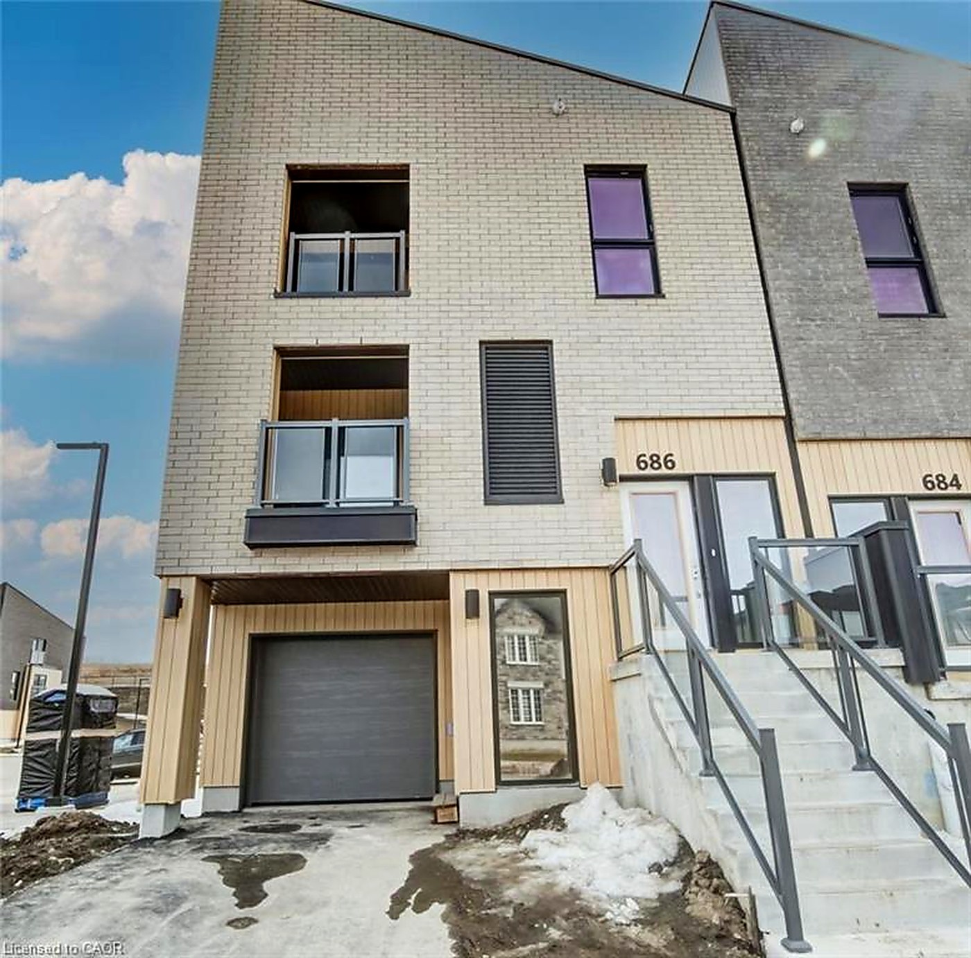 686 Benninger Drive, Kitchener